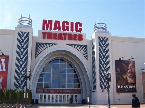 amc magic johnson theater largo